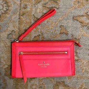 Adorable Kate Spade Wristlet